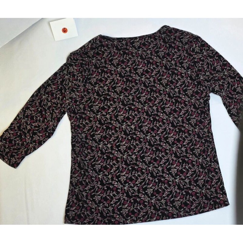 Briggs New York Floral Diamond Grid V-Neck Faux Layered Top Black - Women's L